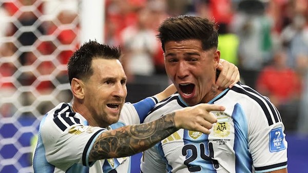ليونيل ميسي يقود الأرجنتين للفوز على النمسا بهدفين والتأهل لدور الـ 32
