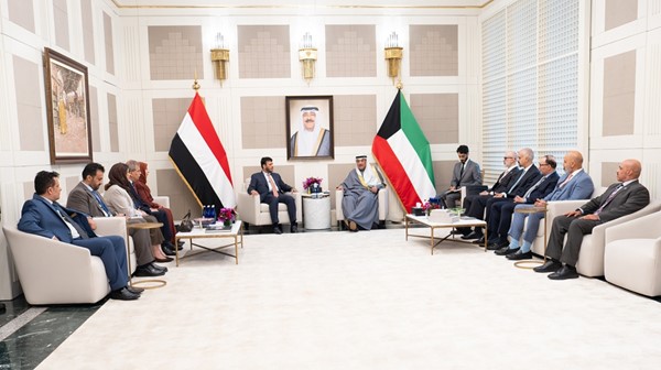 ممثل صاحب السمو سمو ولي العهد يستقبل نائب رئيس مجلس القيادة الرئاسي باليمن