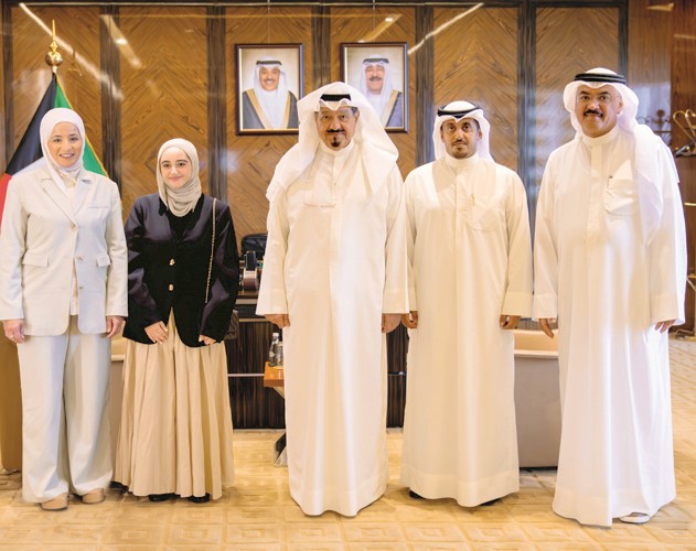 رئيس الوزراء كرّم أوائل الثانوية العامة: أنتم الثروة الحقيقية لبناء الوطن