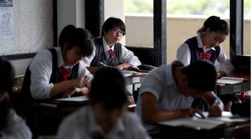 استطلاع: 30% من طلبة المدارس الثانوية في اليابان يعانون من الاكتئاب بسبب كورونا