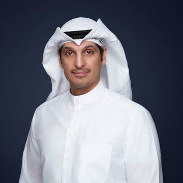 وزير الإعلام يمنح الضبطية القضائية لـ 53 موظفاً