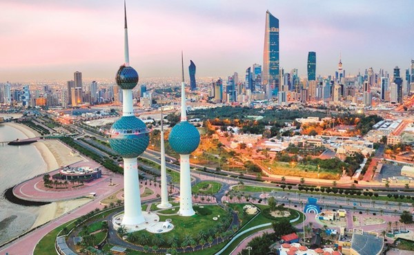 مراجعة «رؤية 2035» التنموية لجميع قطاعات الدولة
