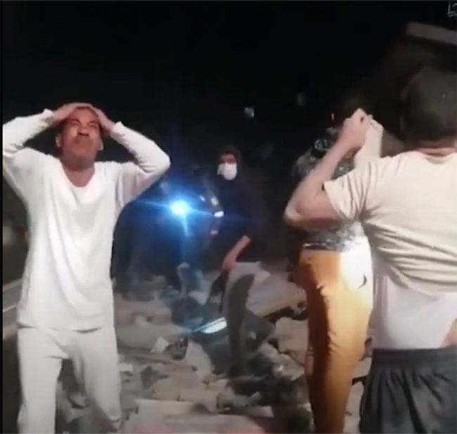  ارتفاع عدد ضحايا انهيار مبنى سكني بـ #القاهرة إلى 8 وفيات و29 جريحاً 