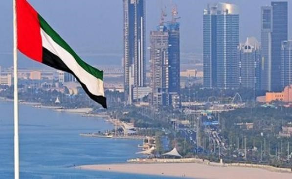 دبي تصدر أول تأشيرة سياحية للقادمين لحضور كأس العالم في قطر