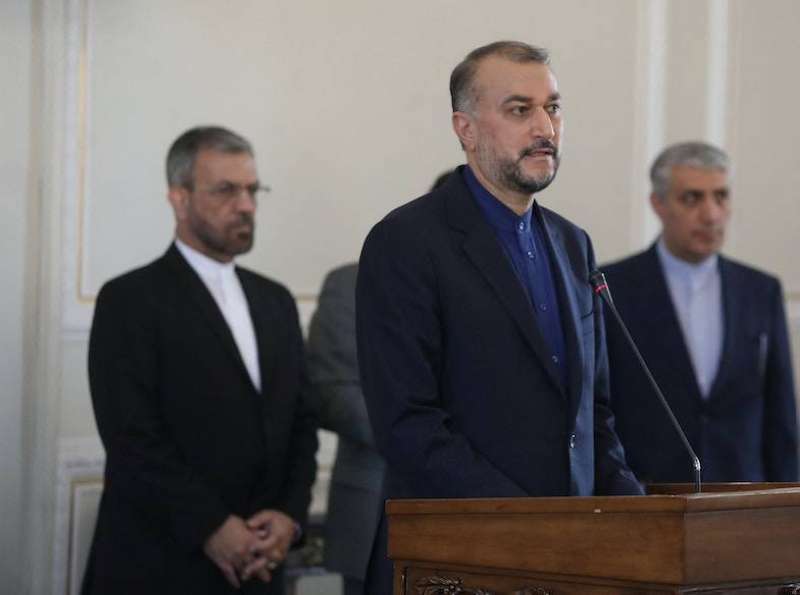 إيران تقر بإرسال مسيرات إلى روسيا  