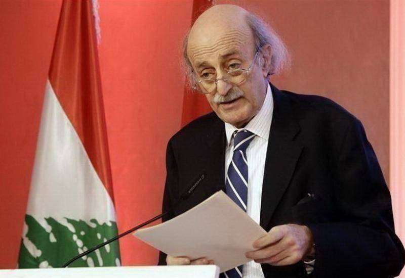 جنبلاط: اعتذرتُ من الشيخ صباح الأحمد على قصف مقر إقامته في لبنان... وأُجدد الاعتذار 