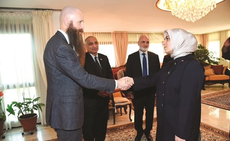  العبدالله: نقف بجانب تركيا وإجلاء 30 مواطناً من المناطق المتضررة